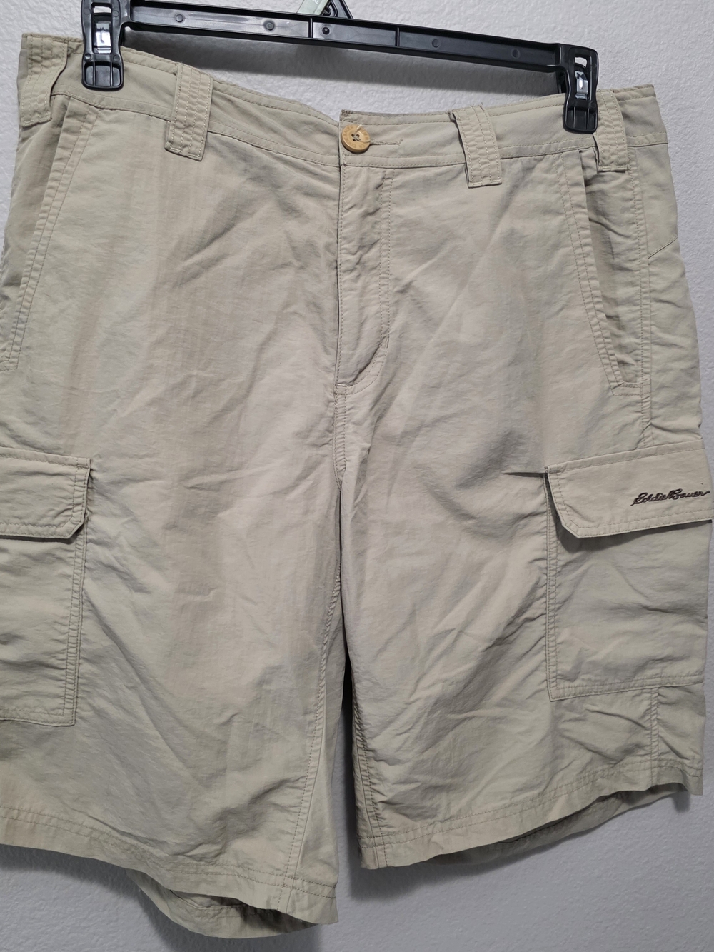 Eddie Bauer Light Khaki Cargo Shorts